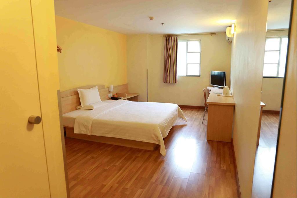 7Days Inn Heyuan Cultrual Palace Renren Le Rum bild