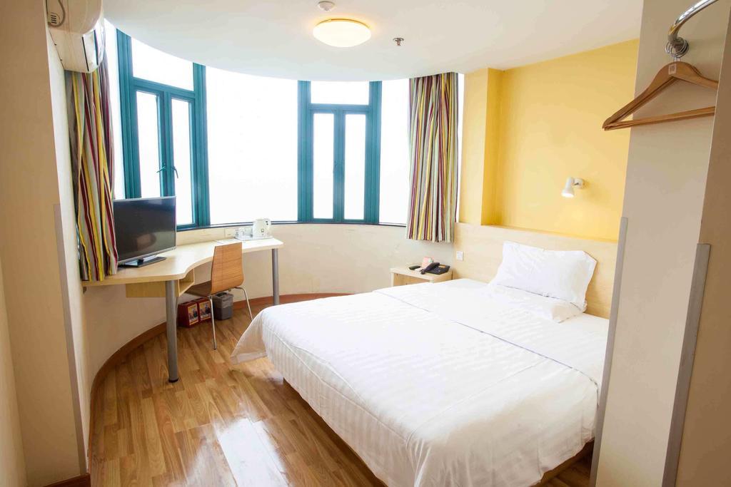 7Days Inn Heyuan Cultrual Palace Renren Le Rum bild