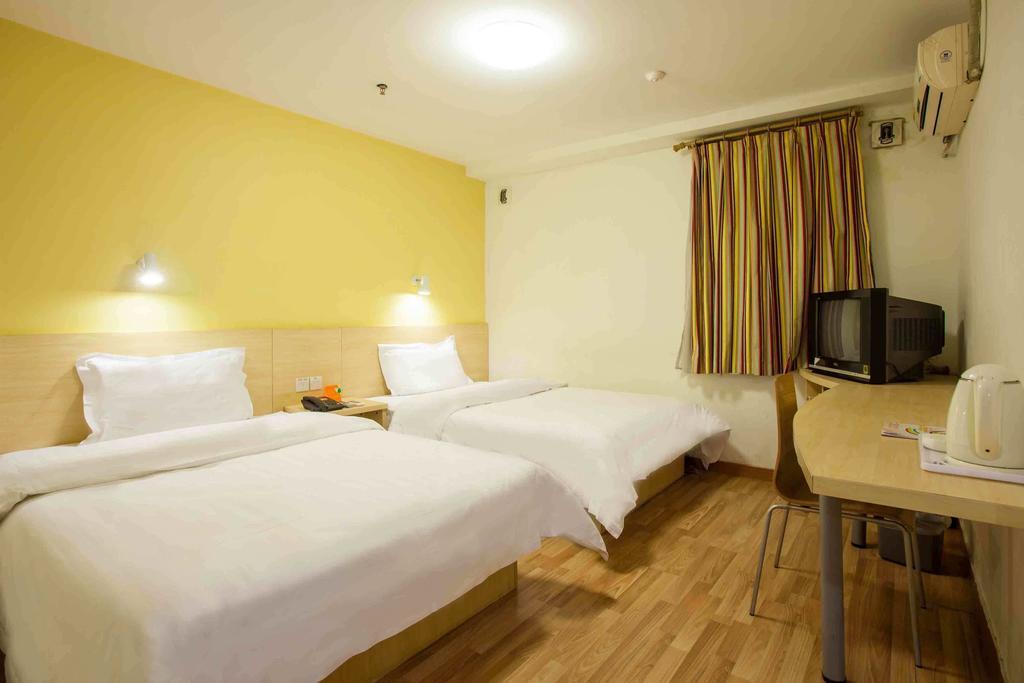 7Days Inn Heyuan Cultrual Palace Renren Le Rum bild