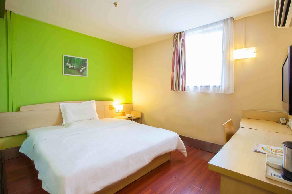 7Days Inn Heyuan Cultrual Palace Renren Le Rum bild